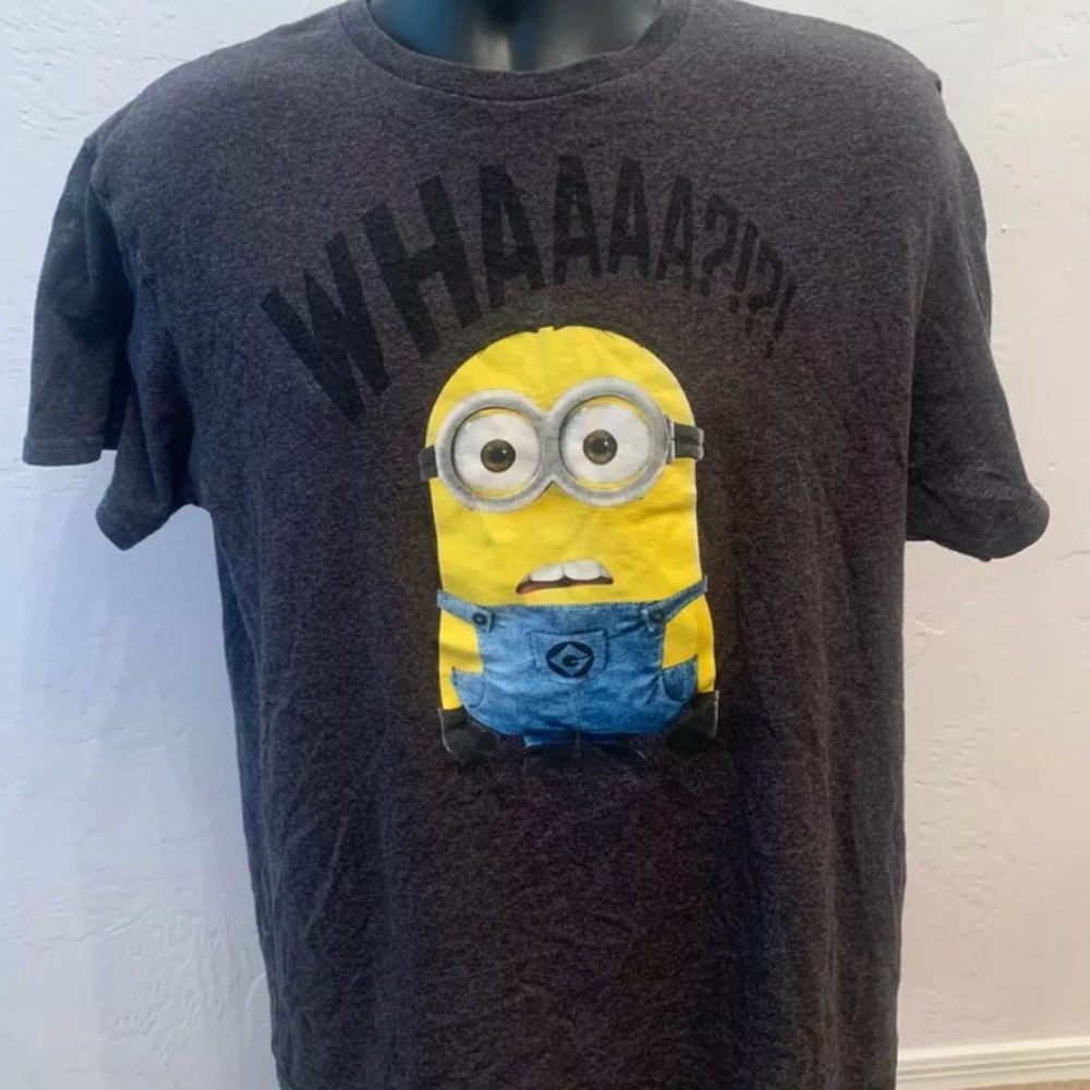 Despicable Me Minion Shirt Gray Size Large